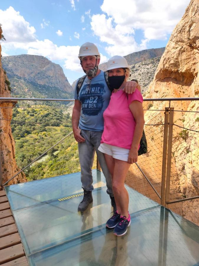 Bed and Breakfast Montana Retreat Alora Esterno foto