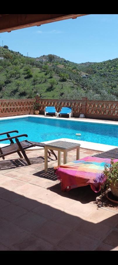 Bed and Breakfast Montana Retreat Alora Esterno foto
